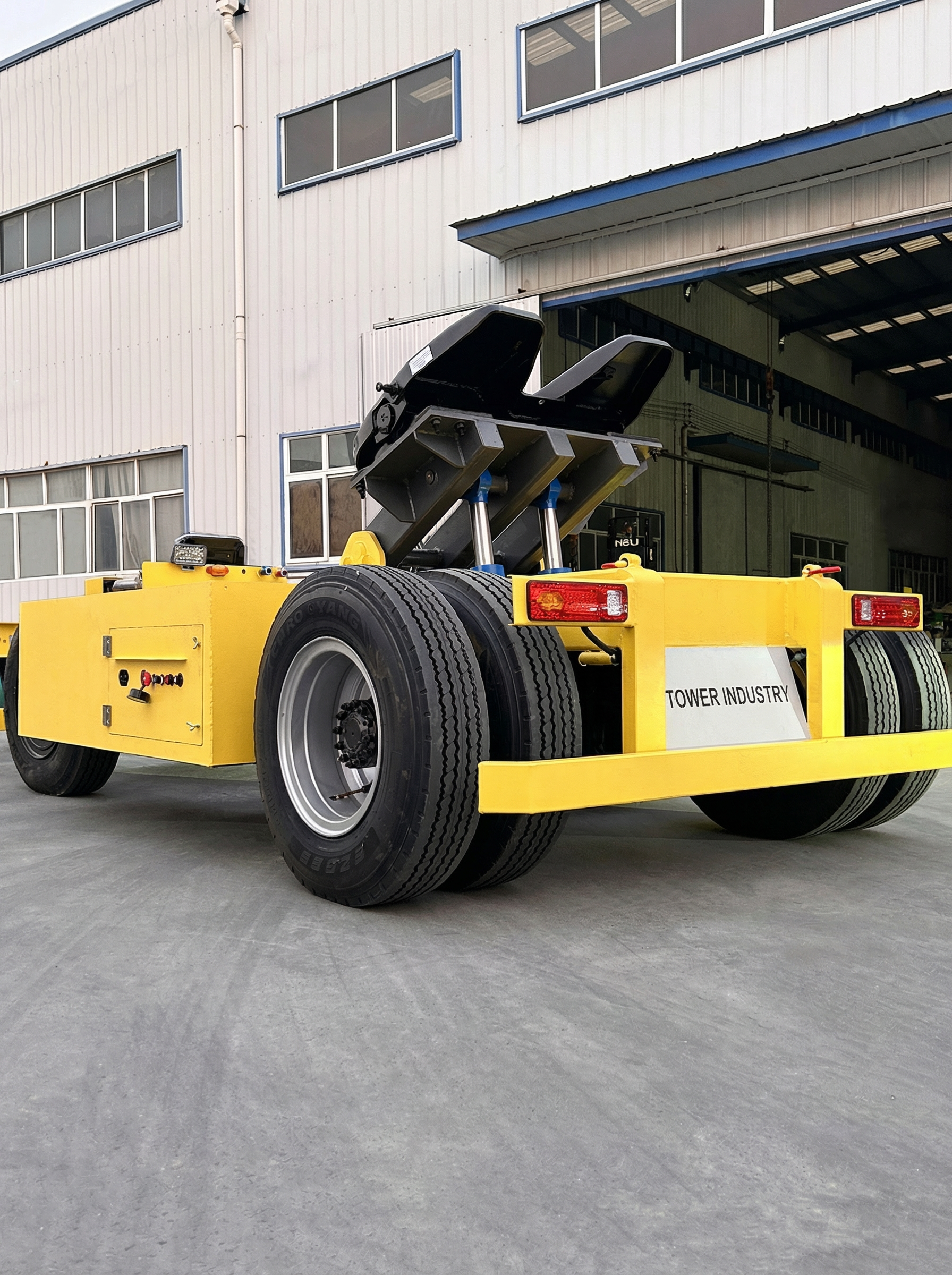 20 Ton Electric Terminal Tractor